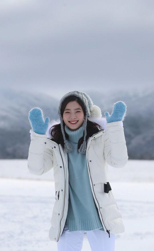 포카리 × 트와이스 겨울 광고 이미지 | 인스티즈