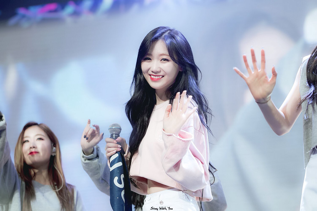 [러블리즈] 이따가 머리하러 갈 때 옆머리는 6mm로 해달라고 할거라서 수정이 | 인스티즈