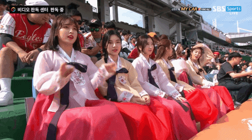 갑자기 카메라에 욕하는 치어리더 | 인스티즈