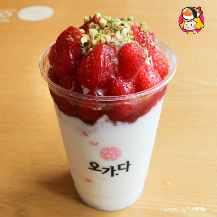 카페별 생딸기 음료 비교.jpg | 인스티즈