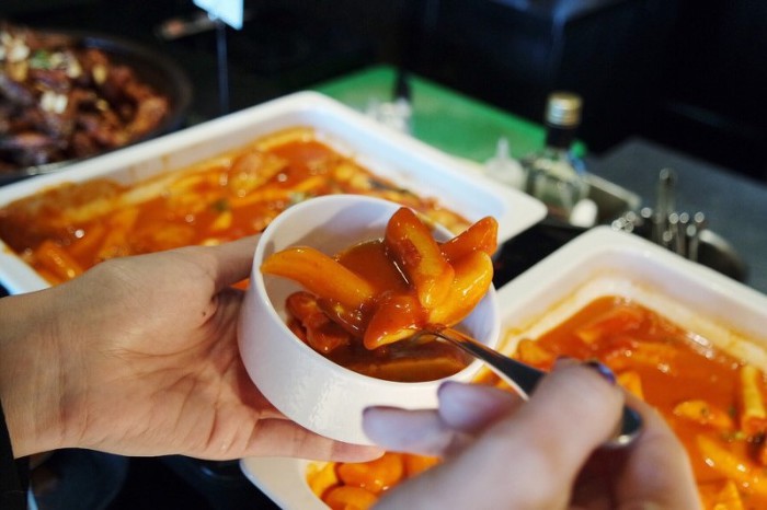 뷔페가면 욕먹는 사람들 특징.....jpg | 인스티즈