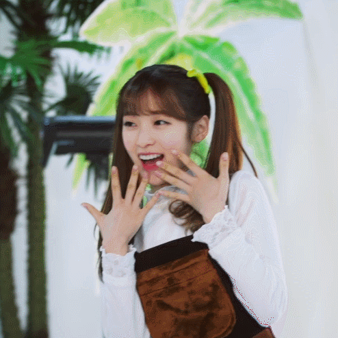 오마이걸 바나나 알러지 원숭이 자켓촬영 비하인드.gif | 인스티즈