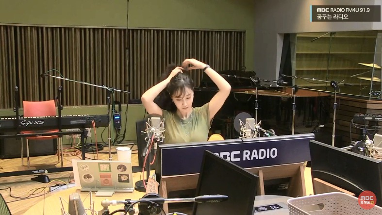 99B1D73A5EB432432A7F2A