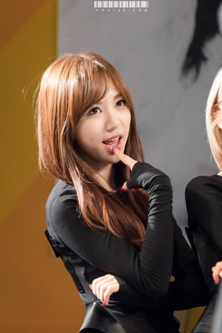 은근 섹시한 민아 | 인스티즈