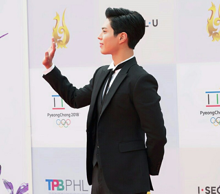 박보검 쓰리피스 수트 코디 수준.JPG | 인스티즈