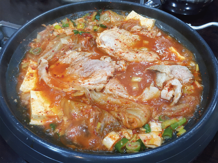칼칼하고 개운한 돼지고기 김치찜.gif | 인스티즈