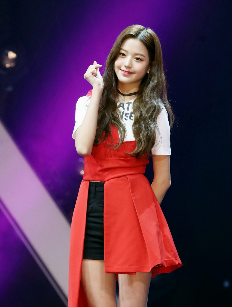 아이즈원 데뷔 미니 앨범 발매 기념 쇼케이스 | 인스티즈