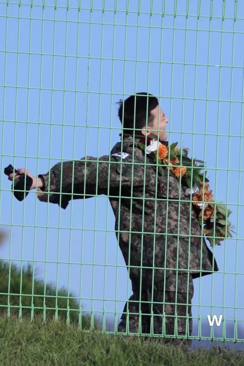 99EBDD475DB4E3E42F4B2A