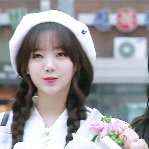 [러블리즈] 밥도 먹고 난로가에 앉으니 자연스레 졸음이 쏟아져서 케이 | 인스티즈