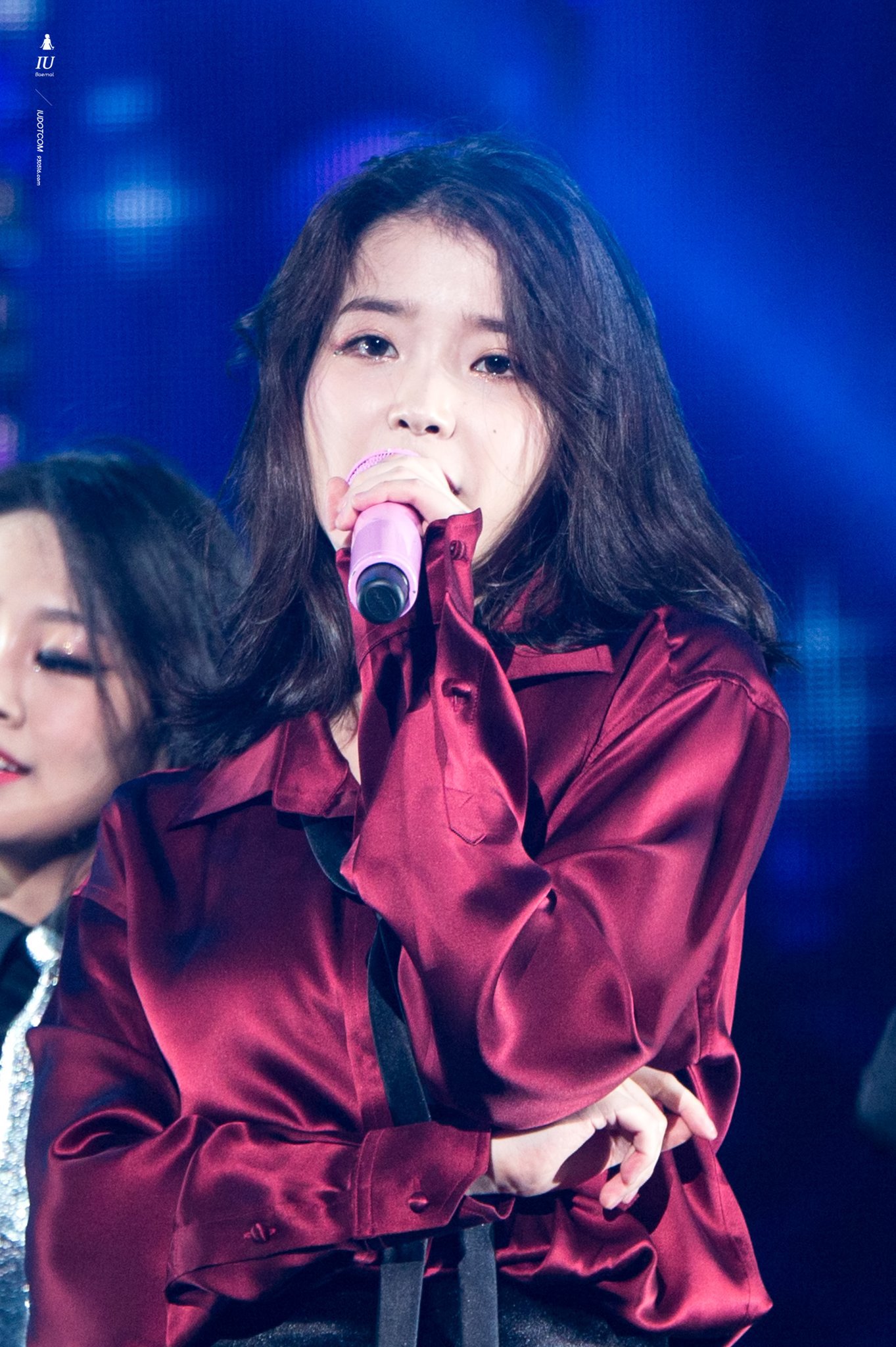 여러분 아이유나 보고 가시죠.jpgif | 인스티즈